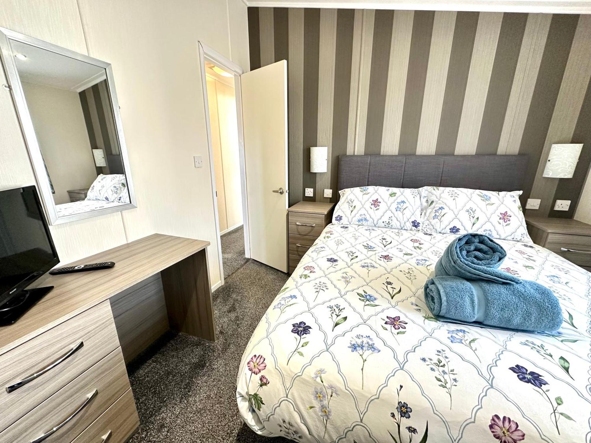 Bluebell Lodge, Dog Friendly South Cerney Dış mekan fotoğraf